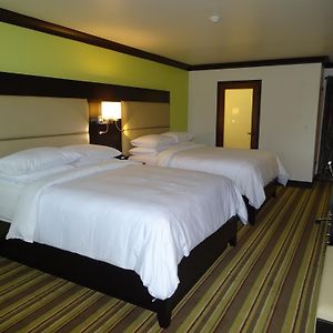 Queen Room Two Queen Beds Non-Smoking